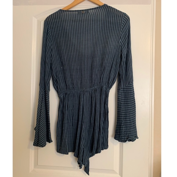 Billabong Women’s Navy Blue Striped Romper - Picture 2 of 3